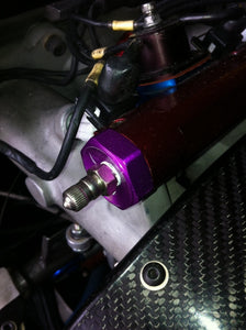 Fuel Rail Plug With Schrader Valve For Fuel Test Sampling